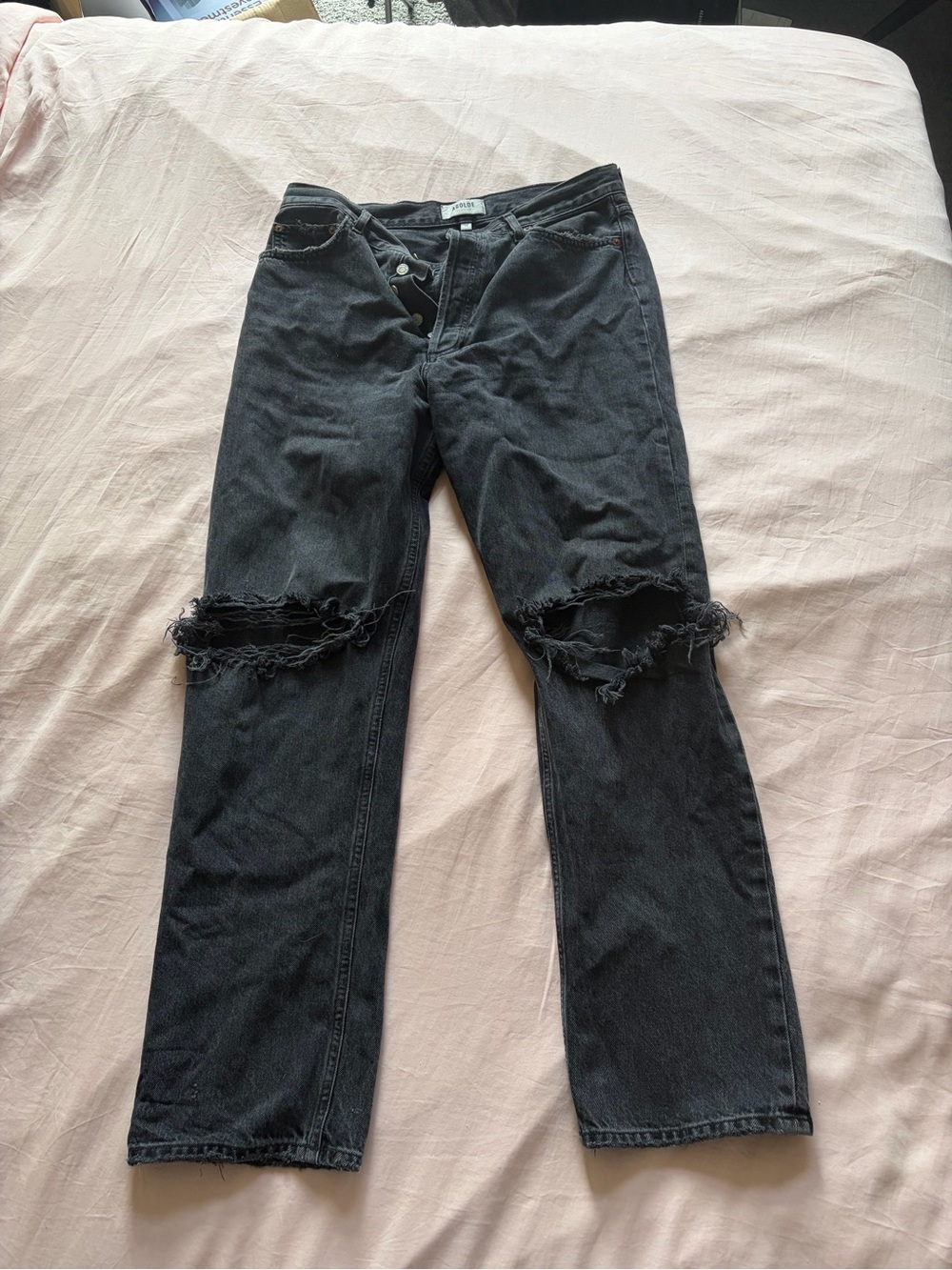 Black Distressed Women’s Jeans